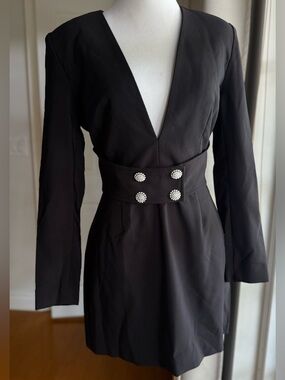 ZARA BLACK V-NECK BELTED SHORT BLAZER DRESS w PEARL BEAD BUTTONS SIZE MED